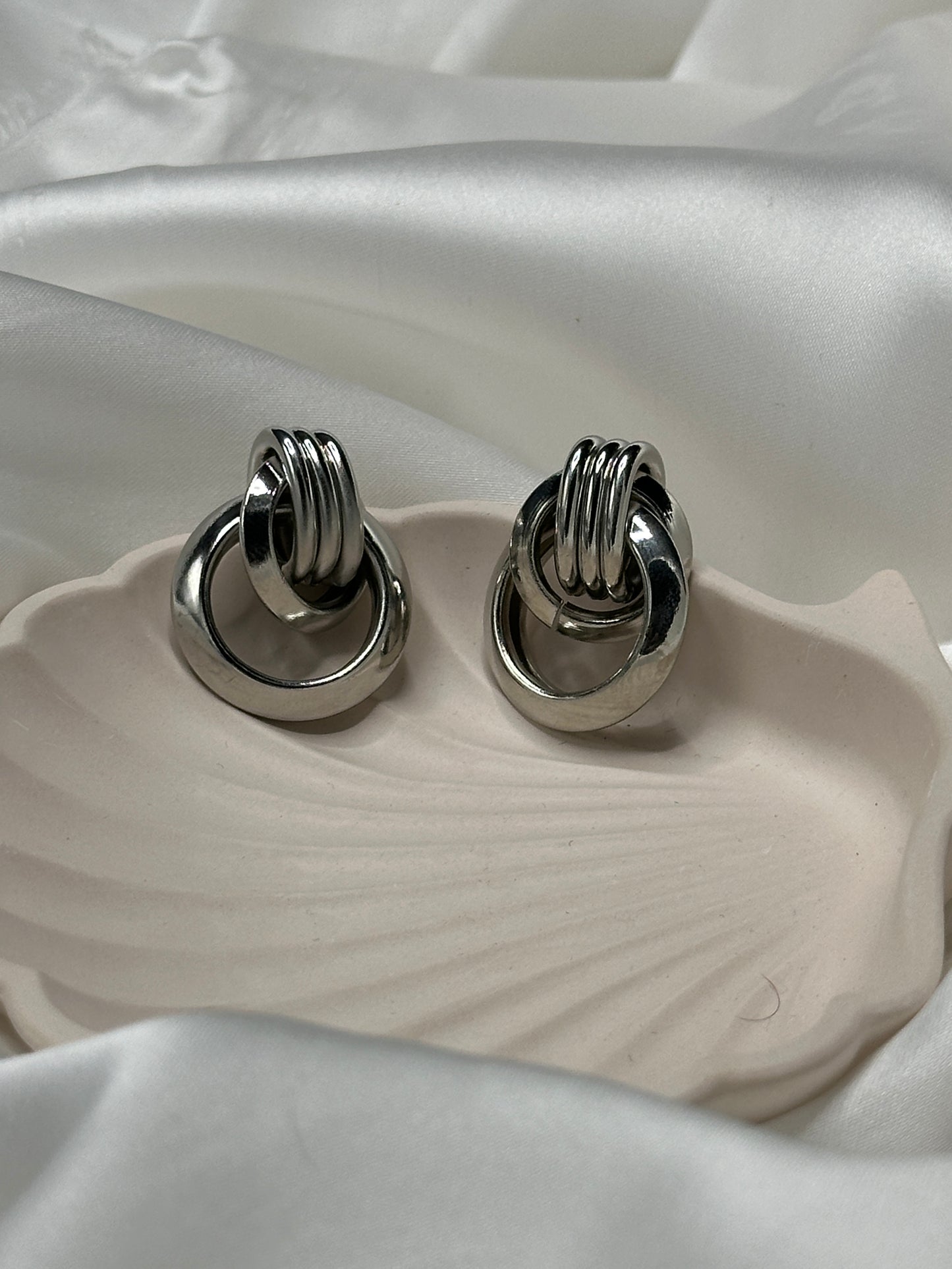 Opulent Oval Earrings -SILVER