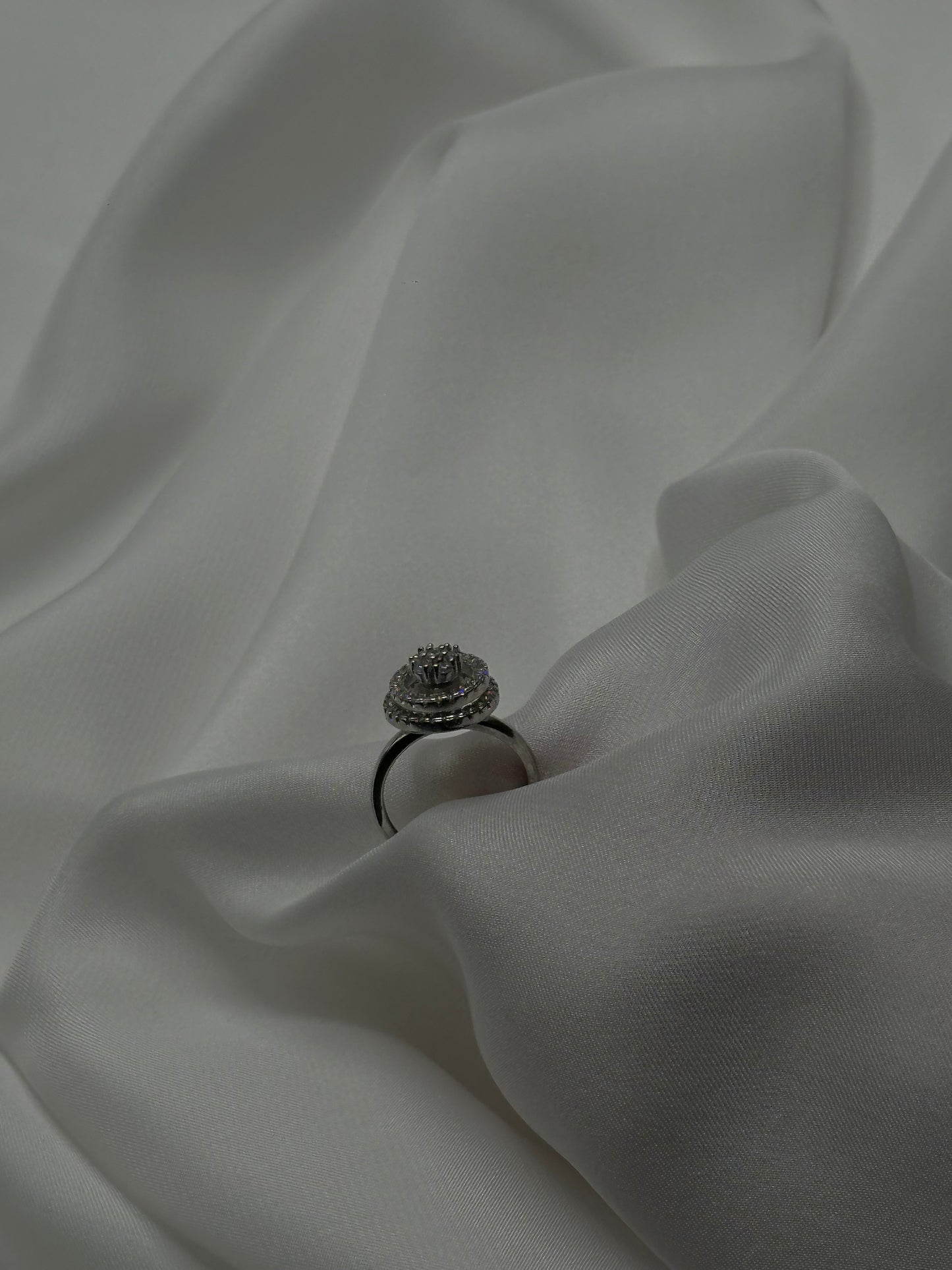 Twilight spiral ring