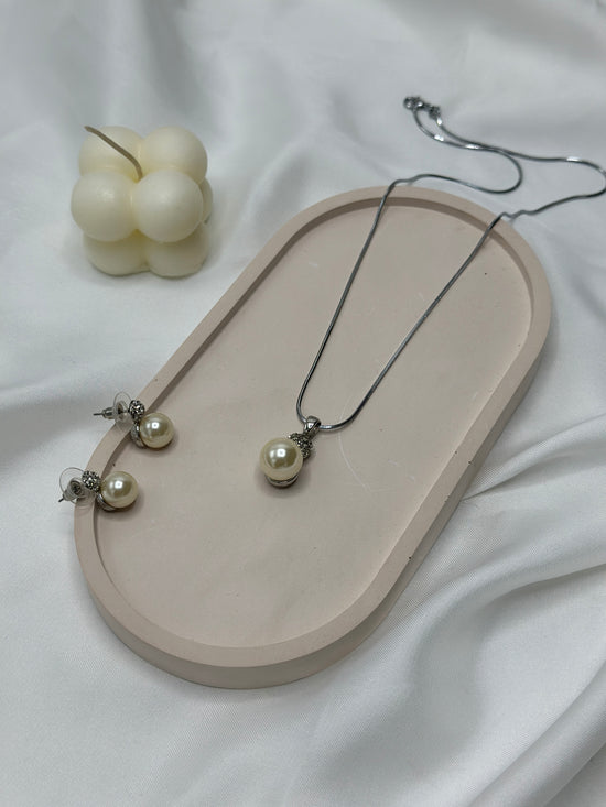 Pearl Pendant and Earring Set